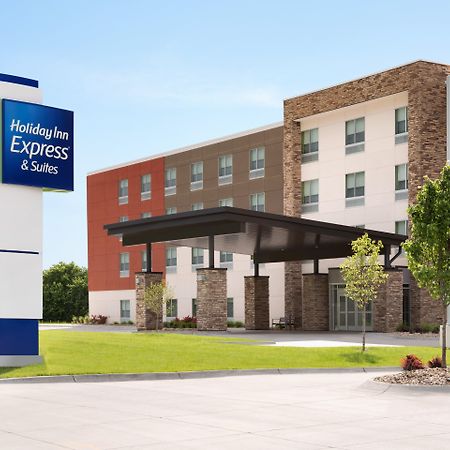 Holiday Inn Express & Suites Allen Park, An Ihg Hotel Exterior photo